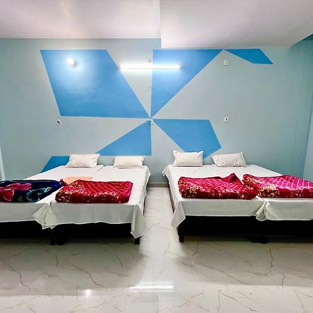 Trilok Residency - Dashashwamedh فاراناسي المظهر الخارجي الصورة