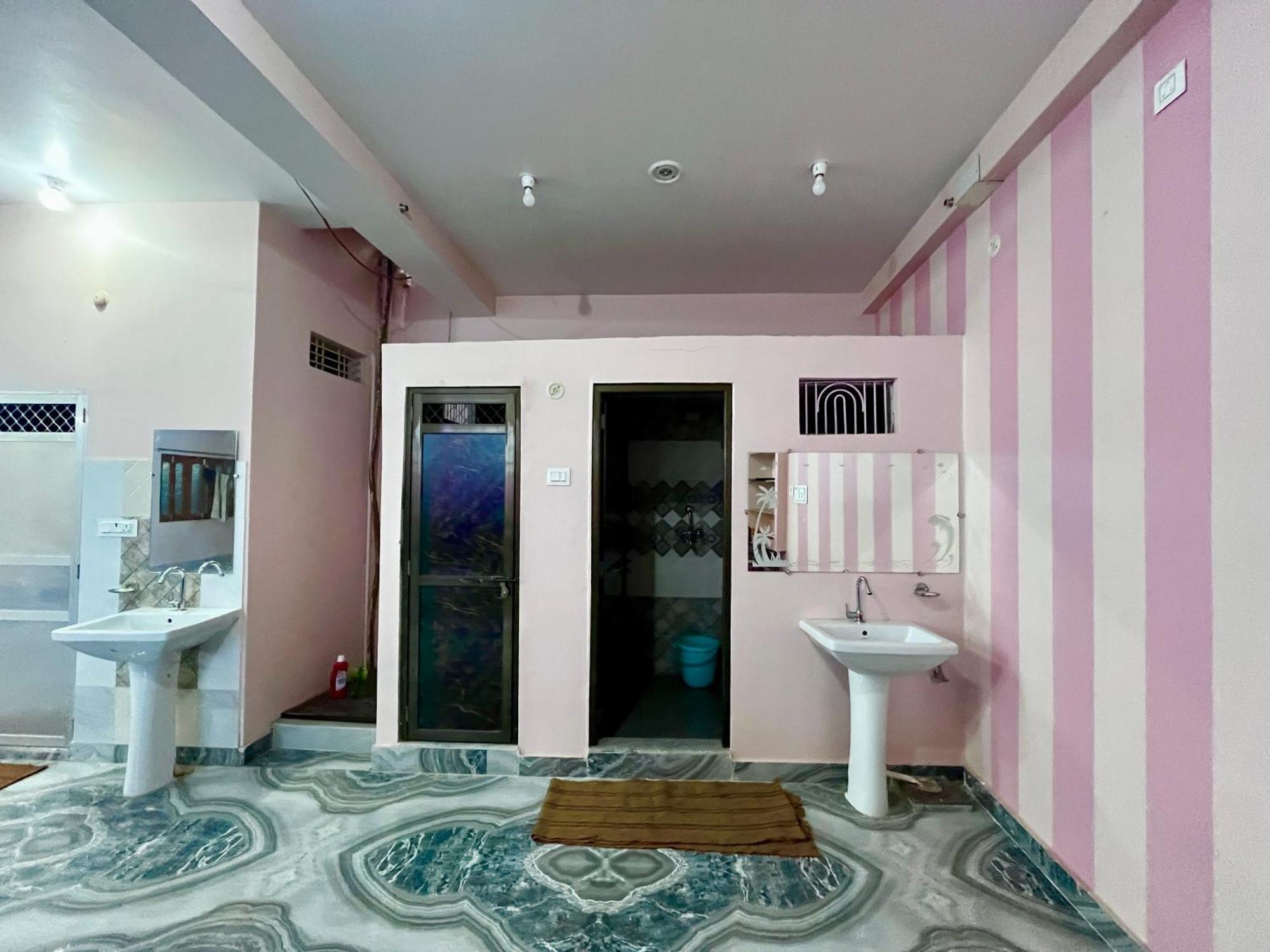 Trilok Residency - Dashashwamedh فاراناسي المظهر الخارجي الصورة