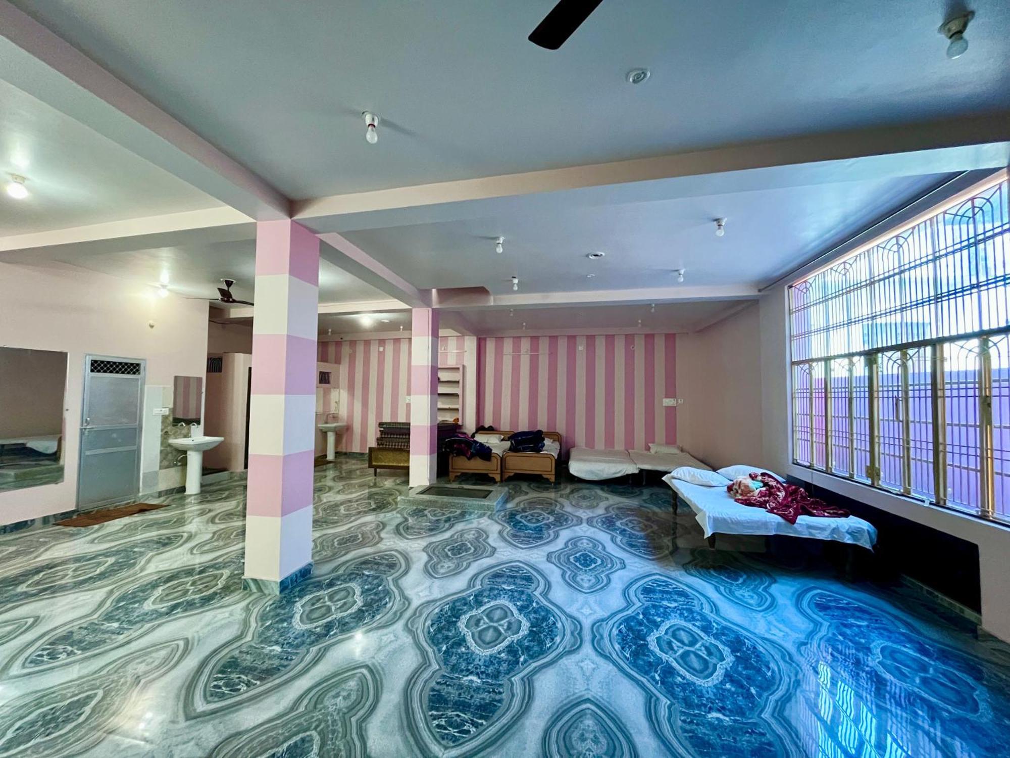 Trilok Residency - Dashashwamedh فاراناسي المظهر الخارجي الصورة