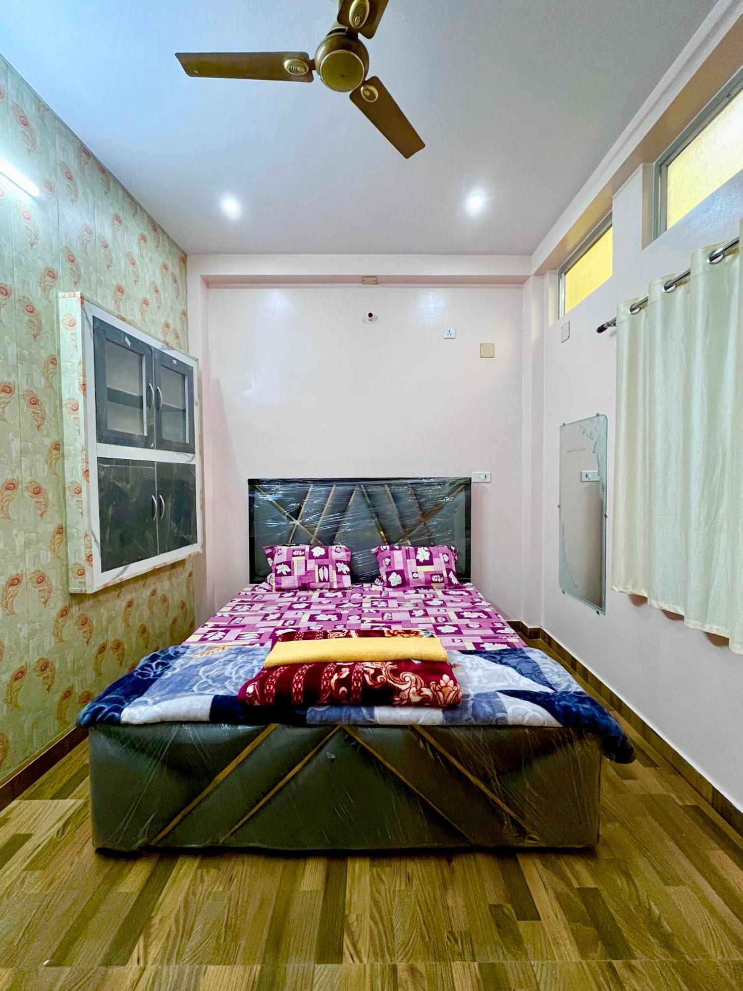 Trilok Residency - Dashashwamedh فاراناسي المظهر الخارجي الصورة