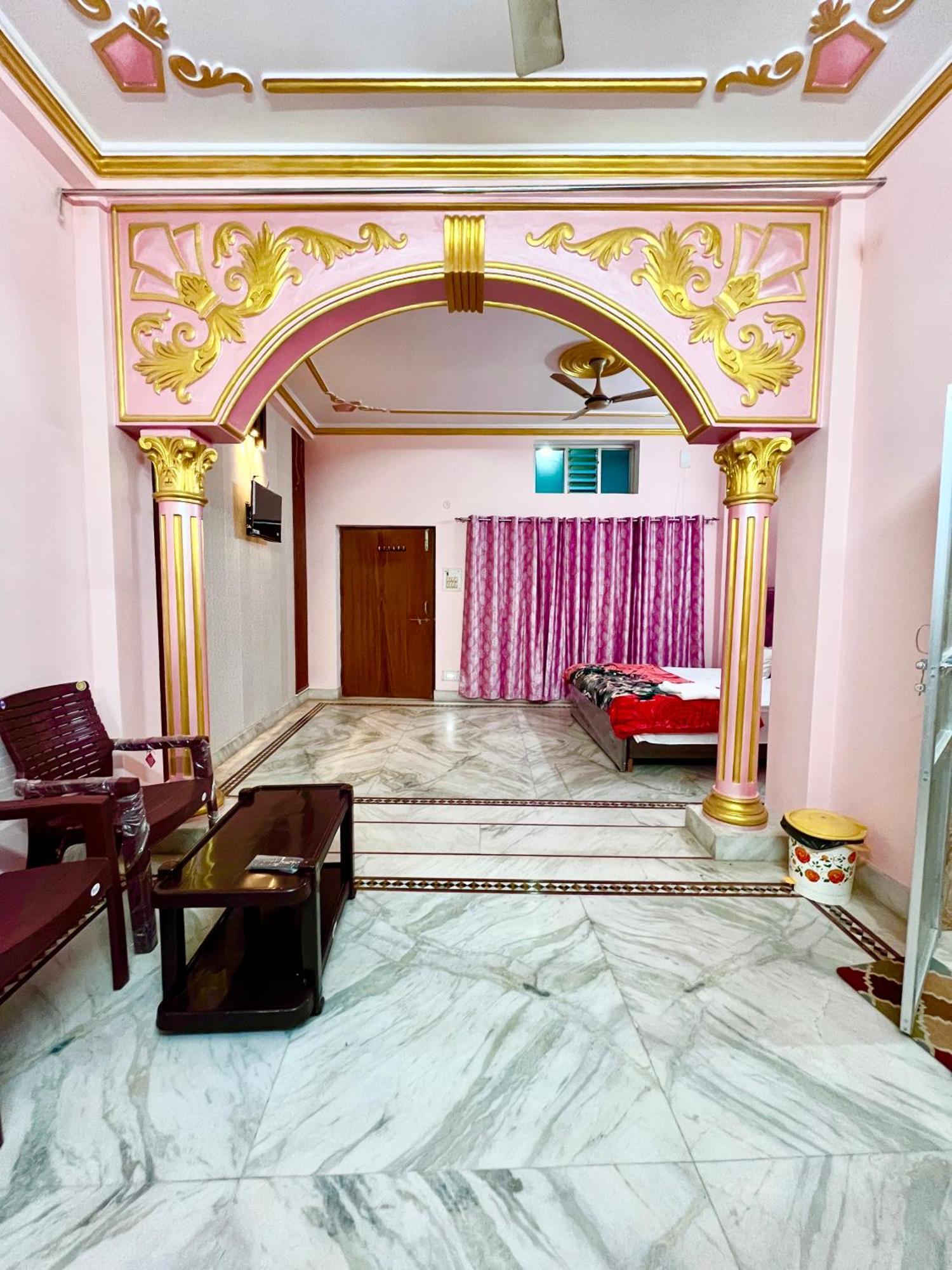 Trilok Residency - Dashashwamedh فاراناسي المظهر الخارجي الصورة