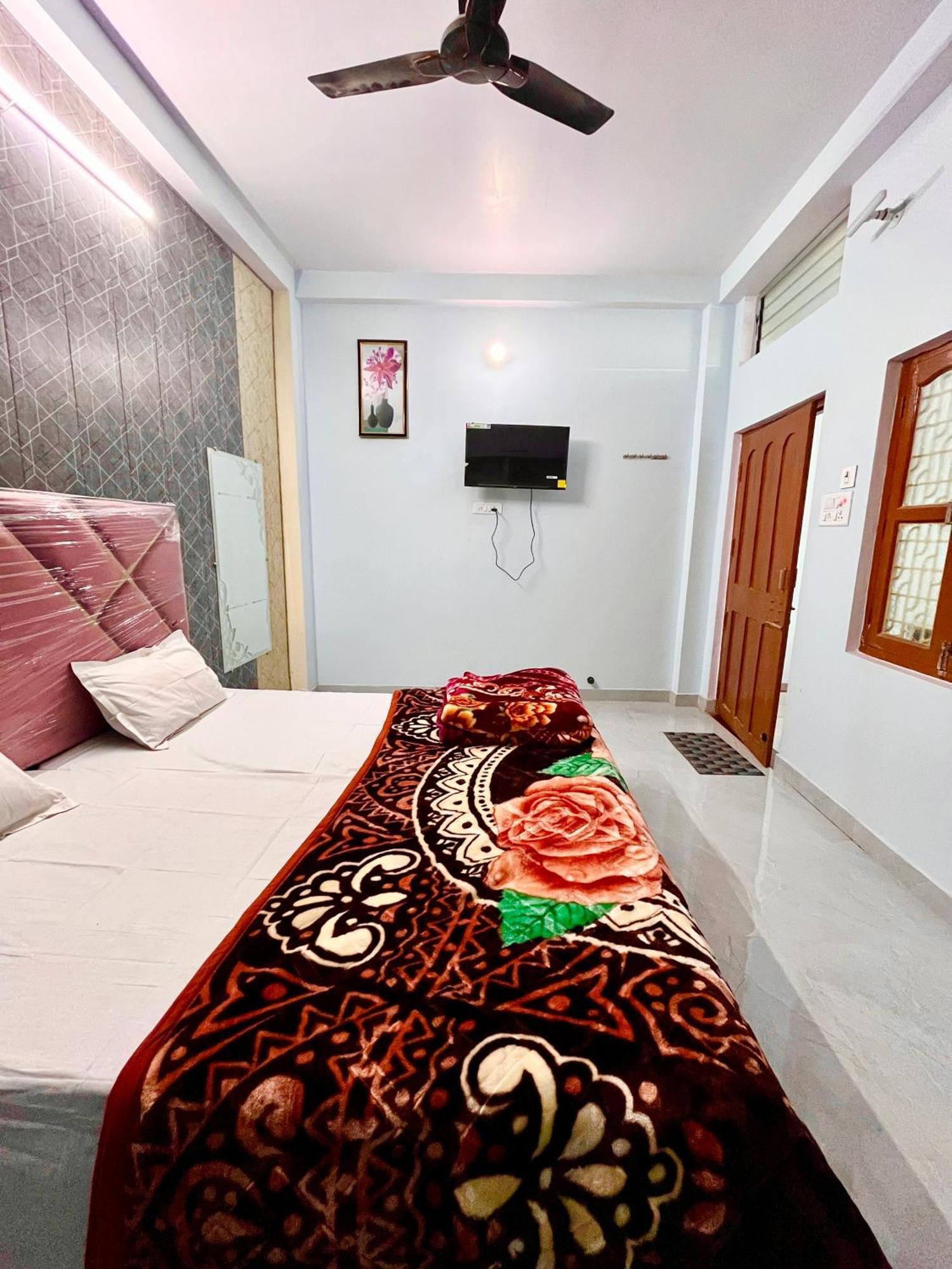 Trilok Residency - Dashashwamedh فاراناسي المظهر الخارجي الصورة